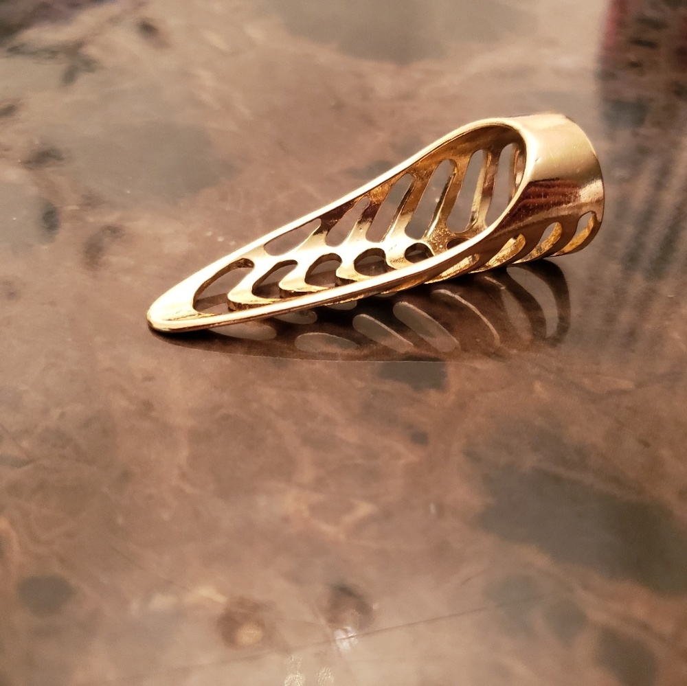 Ring - Picture 3 of 3